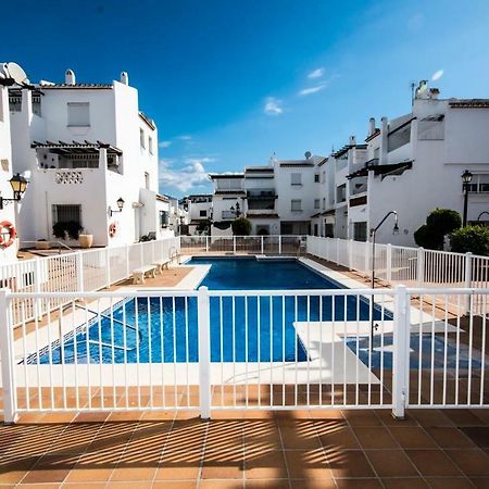 Puerto De La Duquesa Beach Apartment Castillo de Sabinillas Extérieur photo