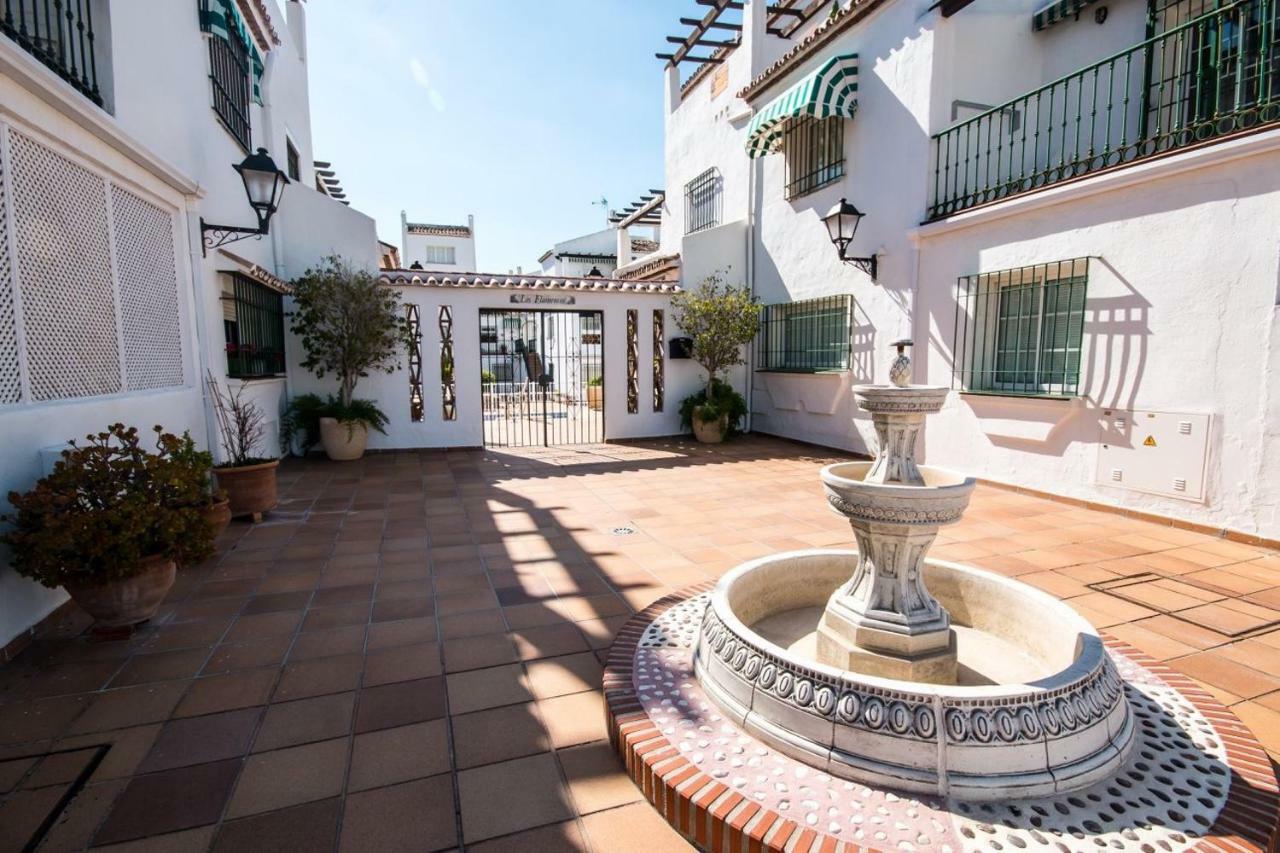 Puerto De La Duquesa Beach Apartment Castillo de Sabinillas Extérieur photo