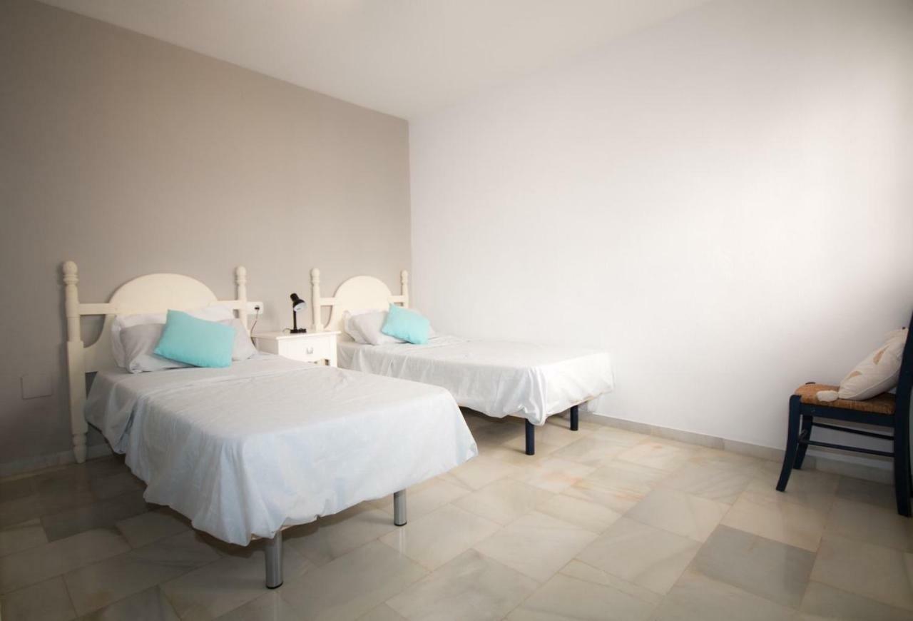 Puerto De La Duquesa Beach Apartment Castillo de Sabinillas Extérieur photo