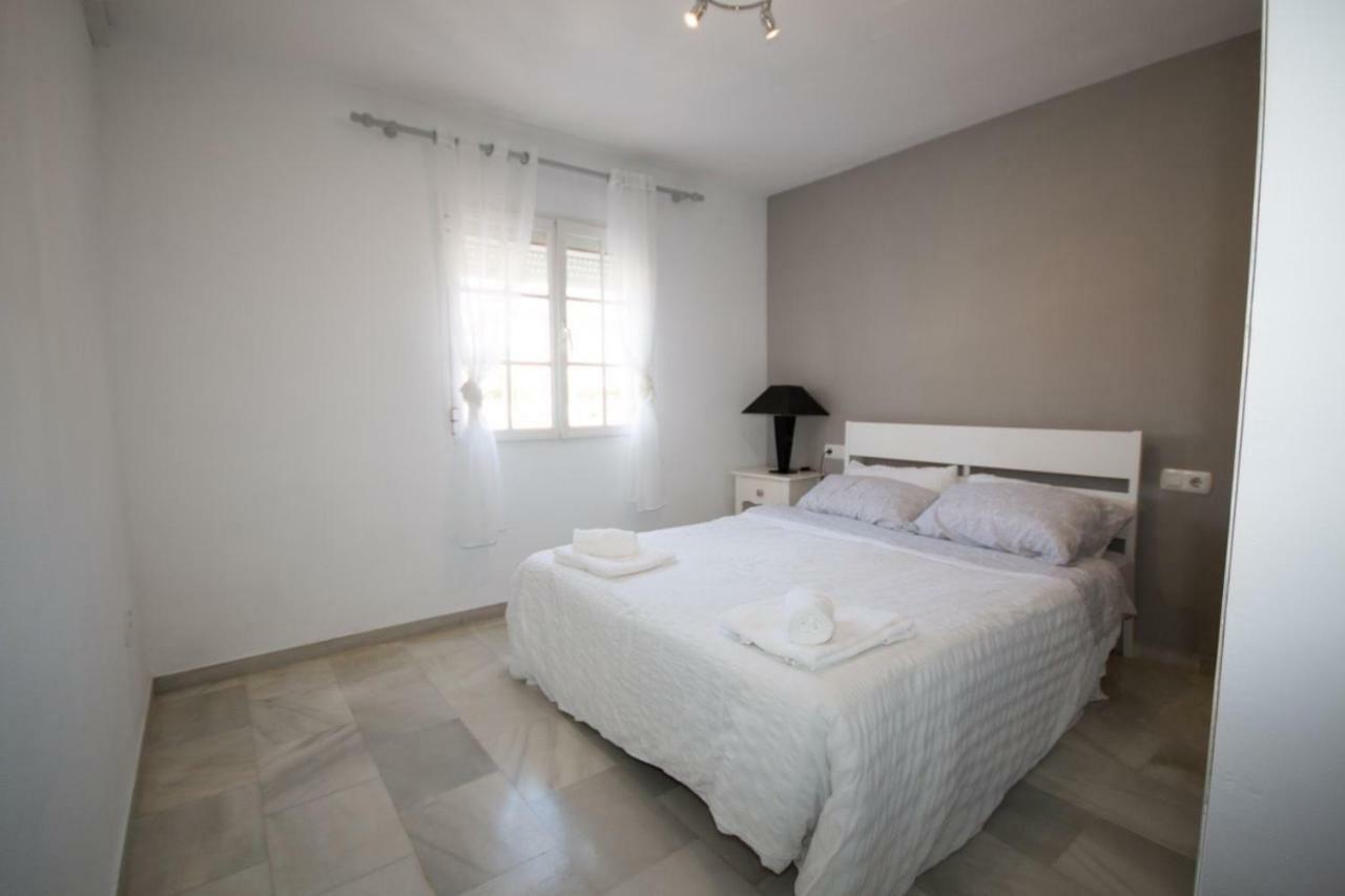 Puerto De La Duquesa Beach Apartment Castillo de Sabinillas Extérieur photo