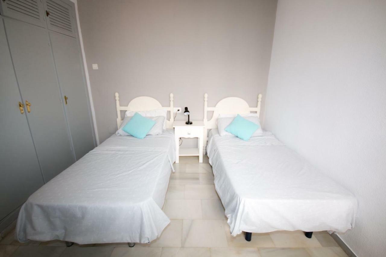 Puerto De La Duquesa Beach Apartment Castillo de Sabinillas Extérieur photo