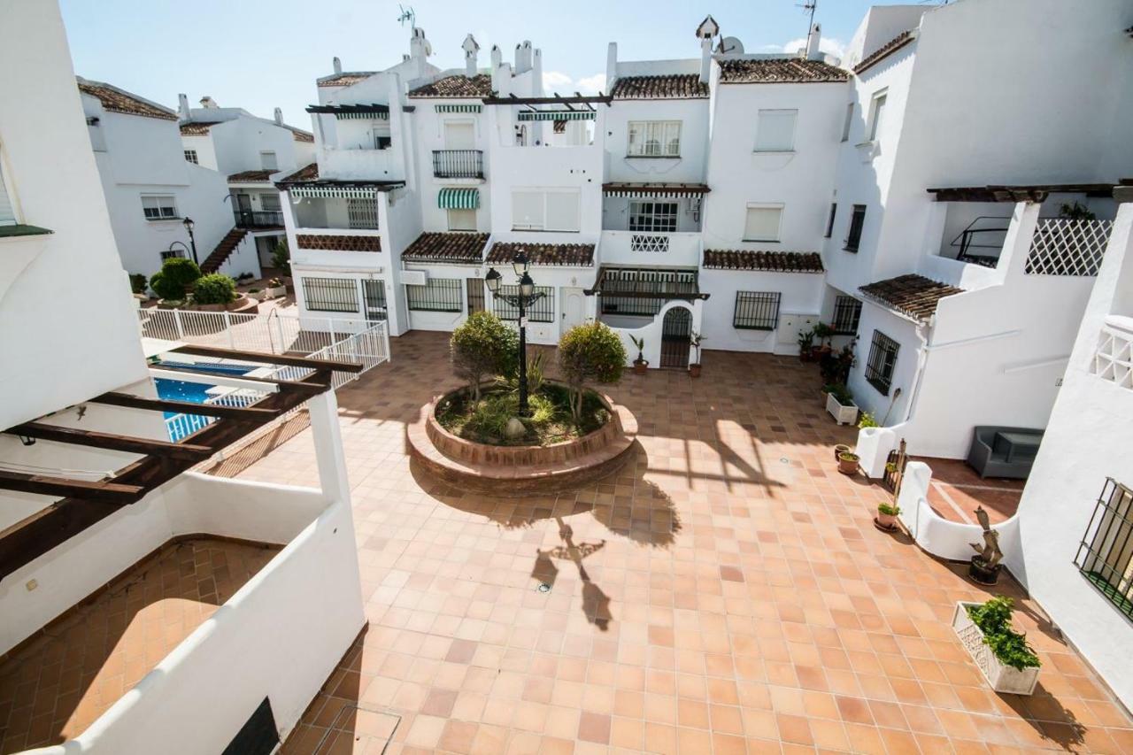Puerto De La Duquesa Beach Apartment Castillo de Sabinillas Extérieur photo